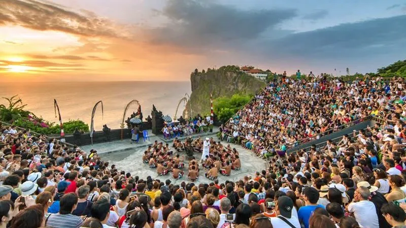 kecak-fire-dance-uluwatu