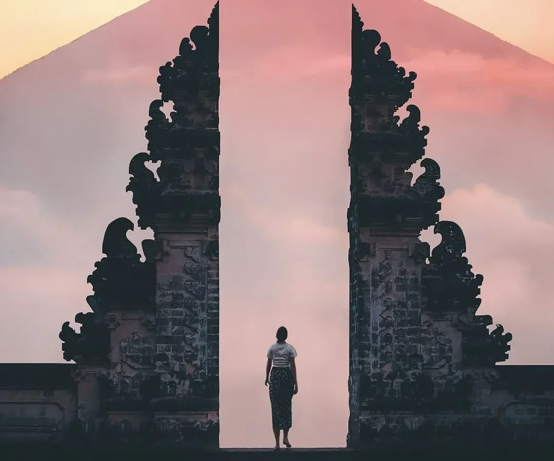 lempuyang-temple-gate-of-heaven-stijn-dijkstra