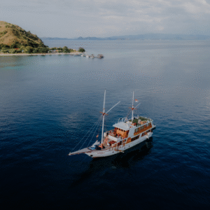 Gandiva Phinisi – Luxury Labuan Bajo Cruise with Adeeva Tours