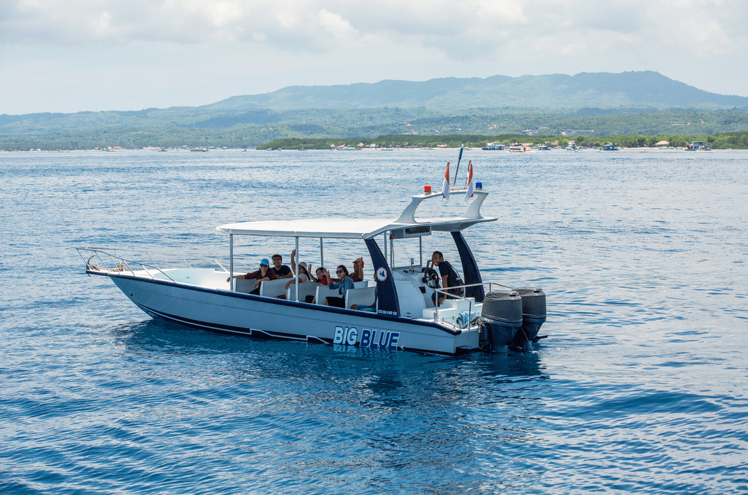 lembongan-private-boat-charter-price-big-blue