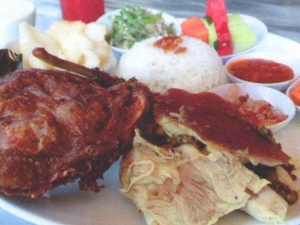 Bebek Uma Dawa Ubud menu price 2025 crispy duck set