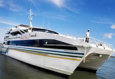 Book Aristocat Evening Dinner Cruise Bali online luxury sailing catamaran