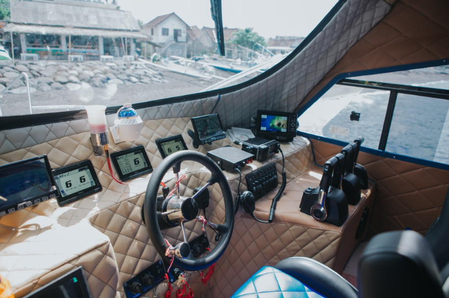 Book Arjuna Fast Cruise Sanur to Nusa Penida - 600 HP Safety Vessel