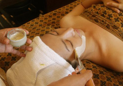 Book Bali Ratu Spa Kuta online for traditional Balinese massage and flower bath
