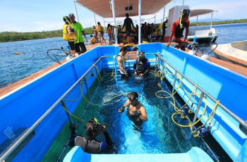 Book Bali Underwater Scooter Tour 2026 - Ceningan Island Activity