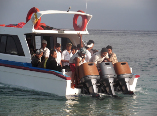 https://adeevatours.com/wp-content/uploads/2025/12/Book-Dwi-Manunggal-Speed-Boat-Sanur-to-Nusa-Penida-1500-HP-Vessel-4.png
