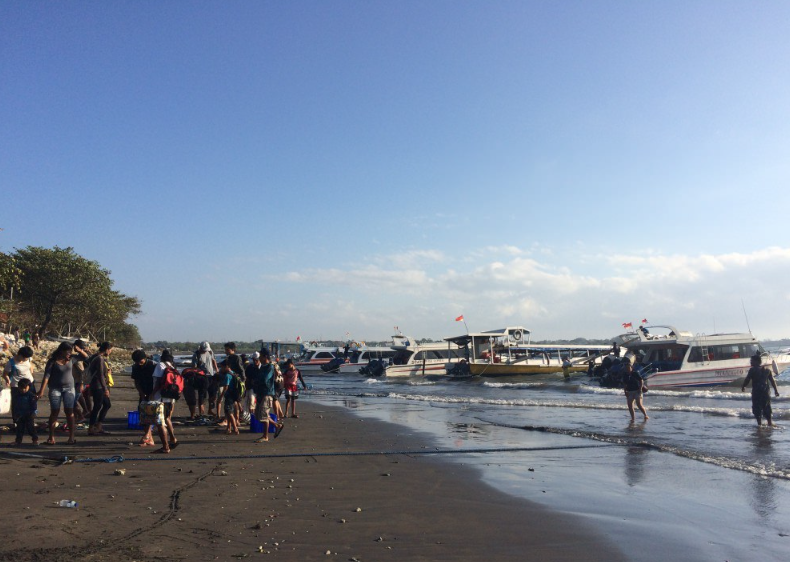 Book Dwi Manunggal Speed Boat Sanur to Nusa Penida - 1500 HP Vessel
