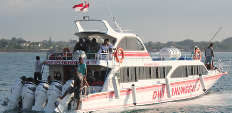 Book Dwi Manunggal Speed Boat Sanur to Nusa Penida - 1500 HP Vessel