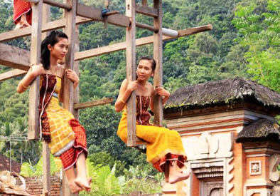 Book East Bali tour Tirta Gangga online fountain and stepping stones