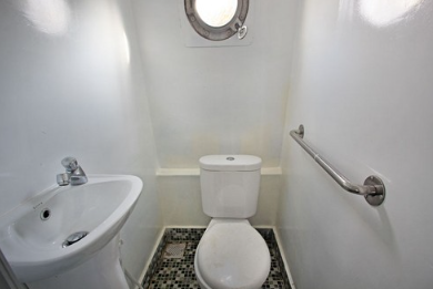 Book Eka Jaya Fast Boat Padangbai to Gili T - Large Aluminum Ferry