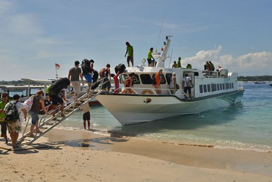 Book Eka Jaya Fast Boat Serangan to Ceningan - Large Aluminum Vessel