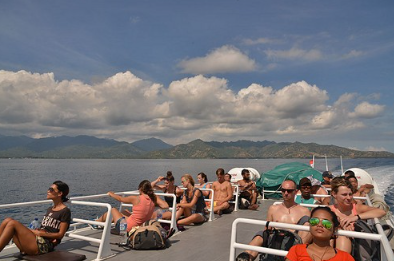 Book Eka Jaya Fast Boat Serangan to Ceningan - Large Aluminum Vessel