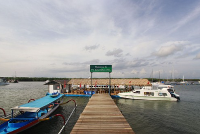 Book Eka Jaya Fast Boat Serangan to Ceningan - Large Aluminum Vessel