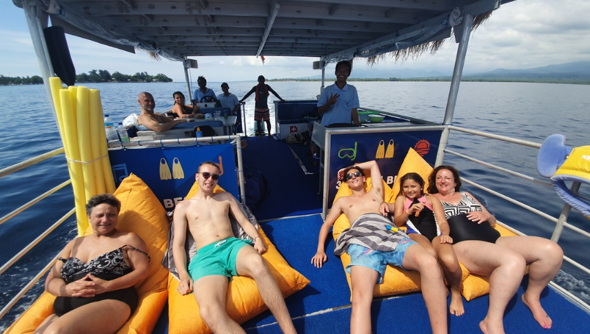 Book Gili 3 Island BBQ Cruise tickets online snorkeling at underwater statues