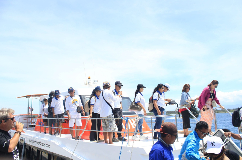 Book Gili Trawangan Day Cruise Wanderlust - All Inclusive Tour