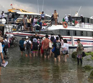 Book Grand Tanis Fast Cruise Sanur to Nusa Penida - 200 Seat Vessel