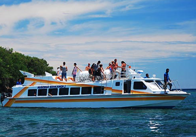 Book Marina Srikandi Fast Boat Bali to Gili - 45 Knot Vessel