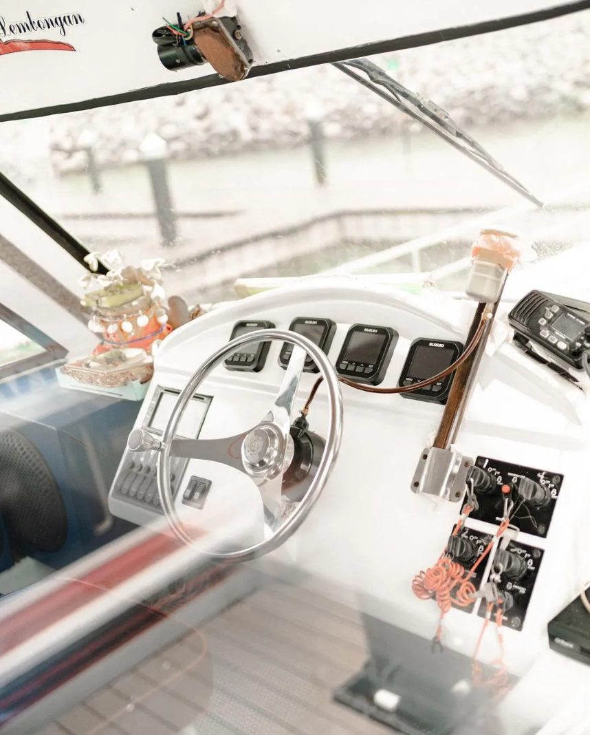 Book Marlin Fast Cruise Sanur to Nusa Penida - 750 HP Vessel