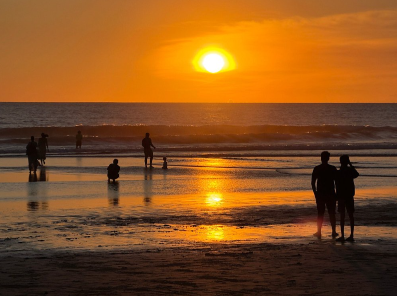 Book Motel Mexicola Seminyak dining package 2025