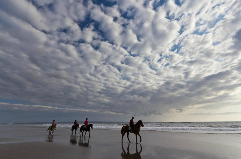 Book Motel Mexicola Seminyak dining package 2025