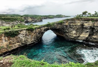 Book Nusa Penida 2 Days 1 Night Tour Package All-Inclusive - Diamond Beach View