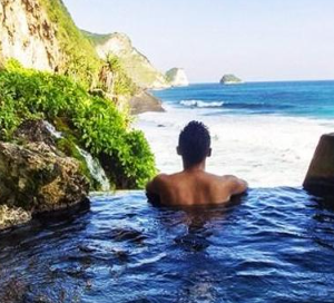 Book Nusa Penida 2 Days 1 Night Tour Package All-Inclusive - Diamond Beach View