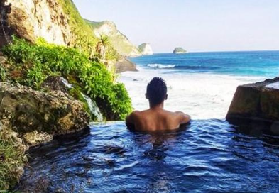 Book Nusa Penida 2 Days 1 Night Tour Package All-Inclusive - Diamond Beach View