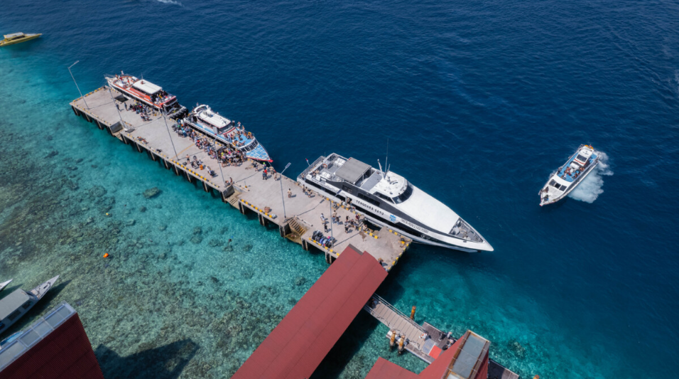 Book Orion Prince Fast Ferry Serangan to Gili - Luxury Cabin Interior