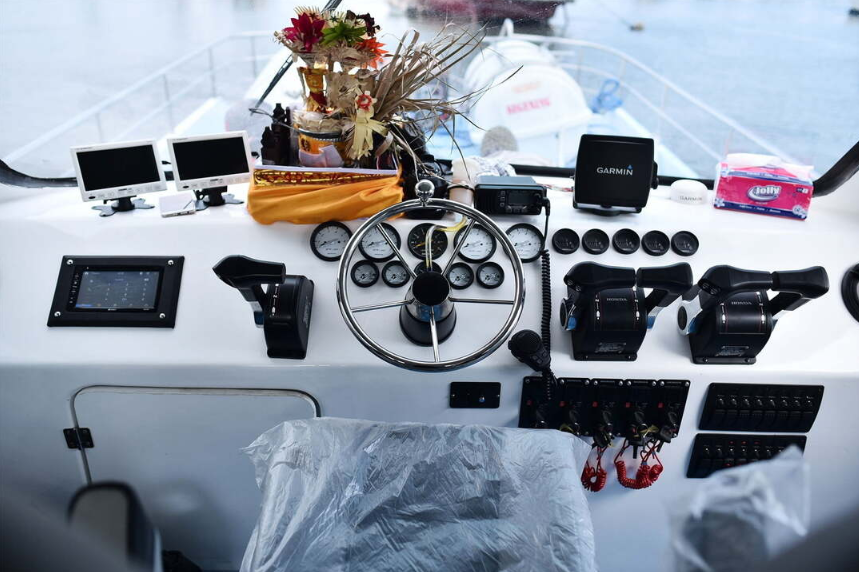 Book Sgening Diamond Fast Boat Sanur to Gili - 2026 Safety Gear