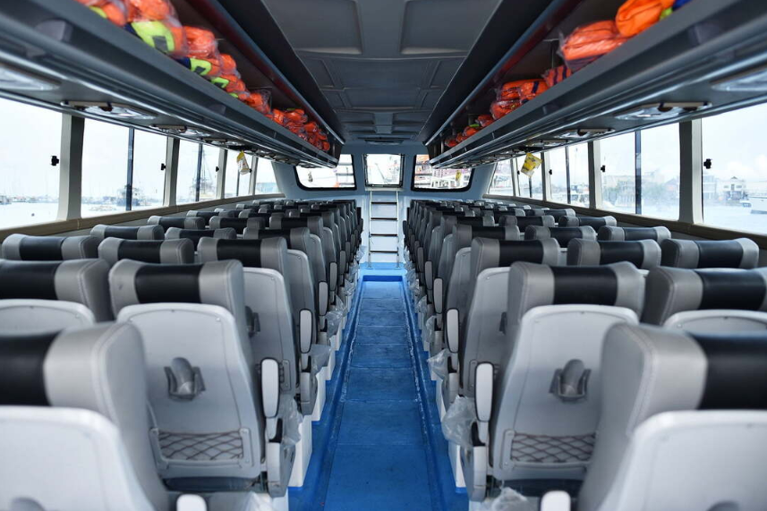 Book Sgening Diamond Fast Boat Sanur to Gili - 2026 Safety Gear