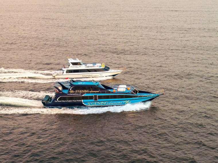 Book Sgening Diamond Fast Boat Sanur to Gili - 2026 Safety Gear