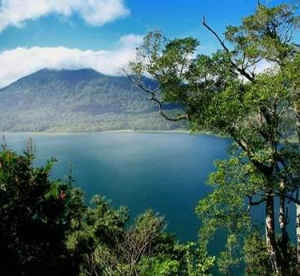 Book Tamblingan Lake Jungle Trekking and Canoe - Traditional Bali Adventure
