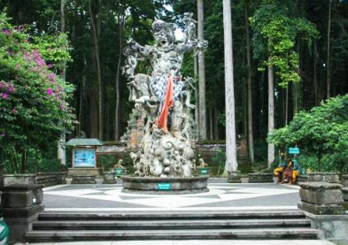 Book Tanah Lot sunset tour online for 2026