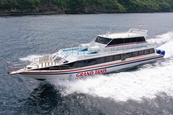 Book The Tanis Fast Cruise Sanur to Gili - Grand Tanis 2026