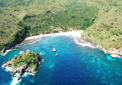 Book Three Islands Snorkeling Lembongan from Bali - Manta Bay Tour