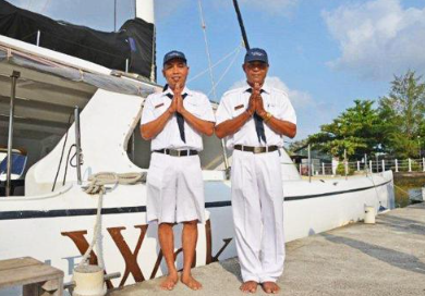 Book Waka Sailing Catamaran Lembongan tour luxury day trip