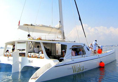 Book Waka Sailing Catamaran Lembongan tour luxury day trip