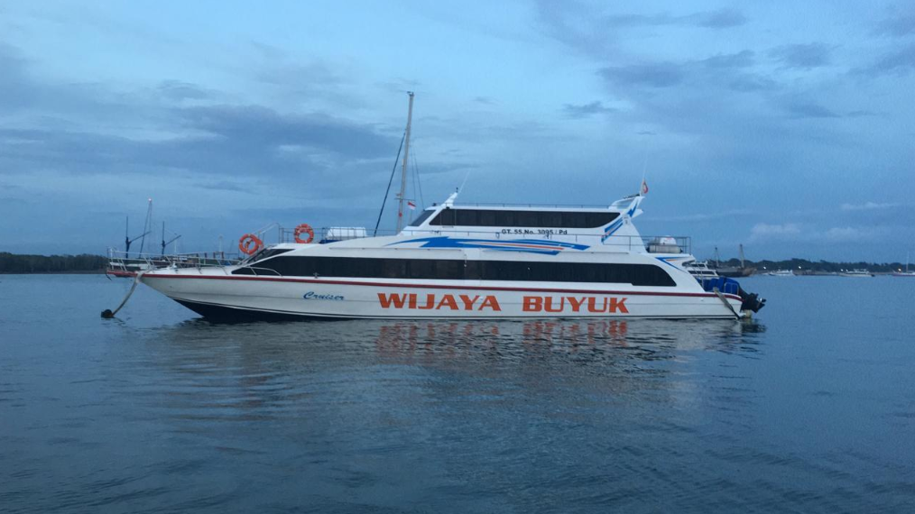 Book Wijaya Buyuk Fast Boat Sanur to Gili - 1800HP Vessel