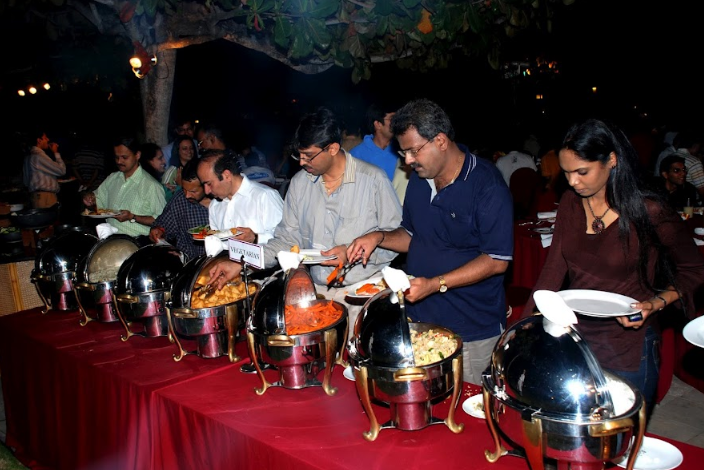 Indian buffet price Bali 2025 vegetarian and non-vegetarian spread