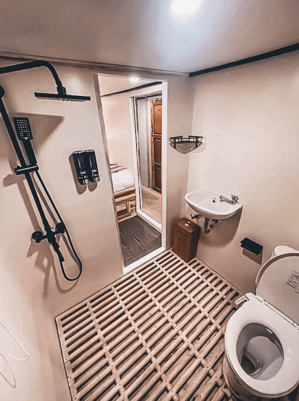 Luxury open trip Komodo 3D2N price Sea Familia Phinisi