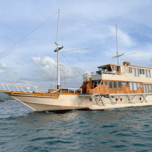 Open trip Komodo 3D2N price 2025/2026 Zada Mega Phinisi