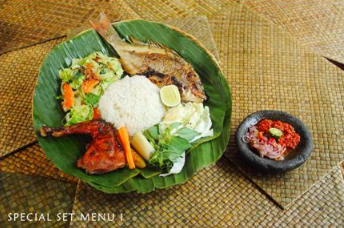 Ulam Restaurant Nusa Dua menu price 2025 seafood basket 12 https://adeevatours.com/wp-content/uploads/2025/12/Ulam-Restaurant-Nusa-Dua-menu-price-2025-seafood-basket-13.png