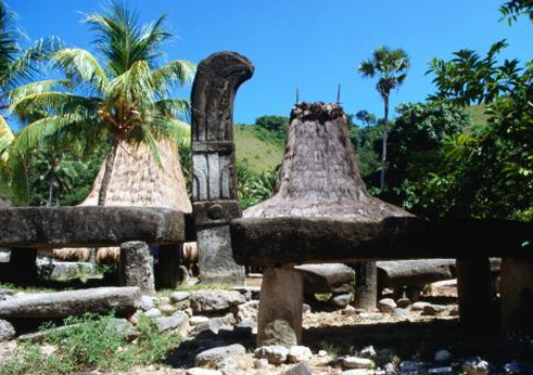 Book 4 Day Sumba Weaving Tour