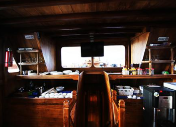 Book Adishree Phinisi Private Trip Komodo 2026