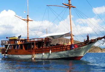 Book Cajoma III Phinisi Private Charter 2026 Onboard