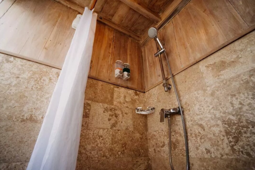 Book Cajoma IV Phinisi Private Trip 2026 Jacuzzi View