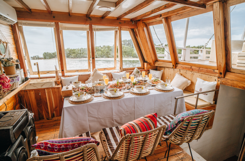 Book Cajoma IV Phinisi Private Trip 2026 Jacuzzi View