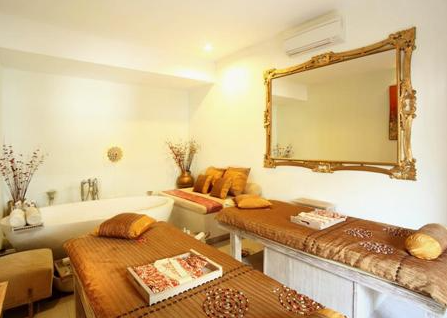 Book Ivory Resort Seminyak 2026