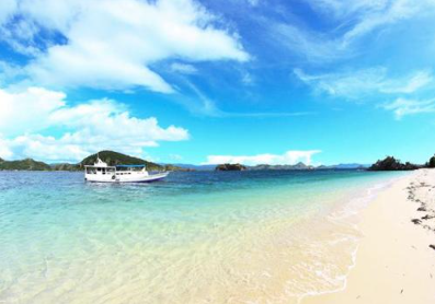 Book Komodo Adventure 3 Days 2 Nights 2026 - Private Boat View