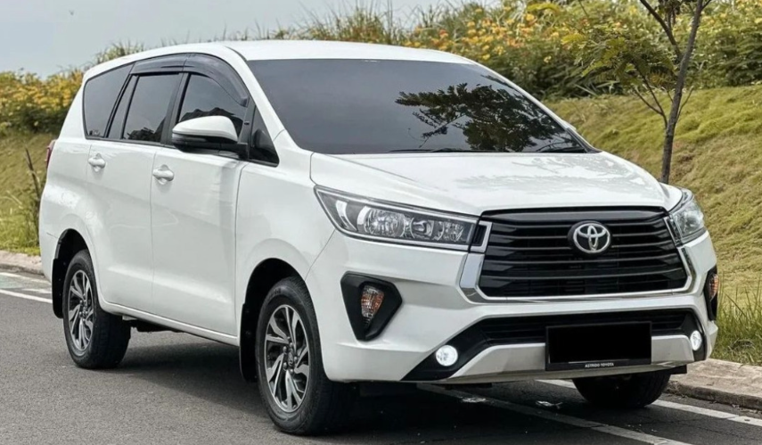 Book Lombok Airport Transfer Innova 2026